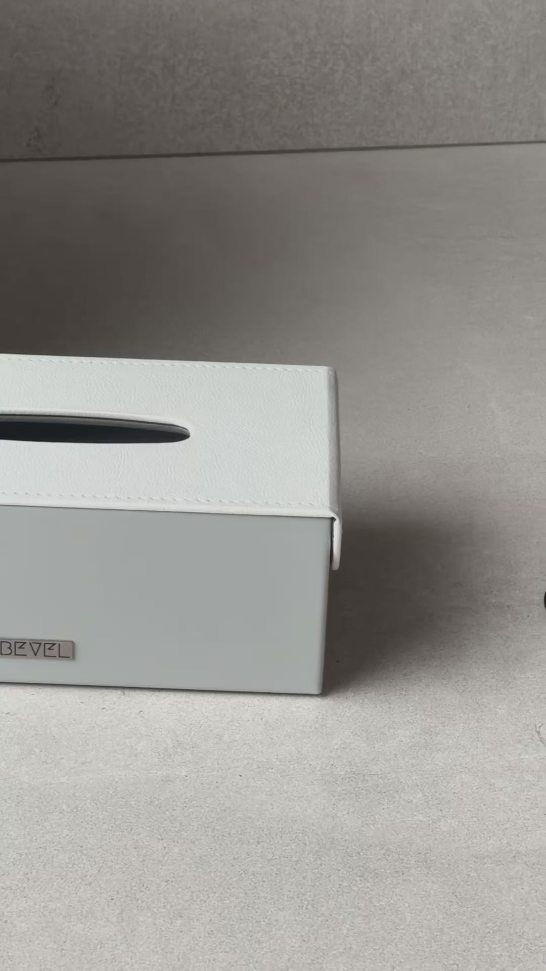 Light Grey Metal Leather Lid Set